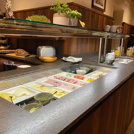 Starchlhof Szálloda